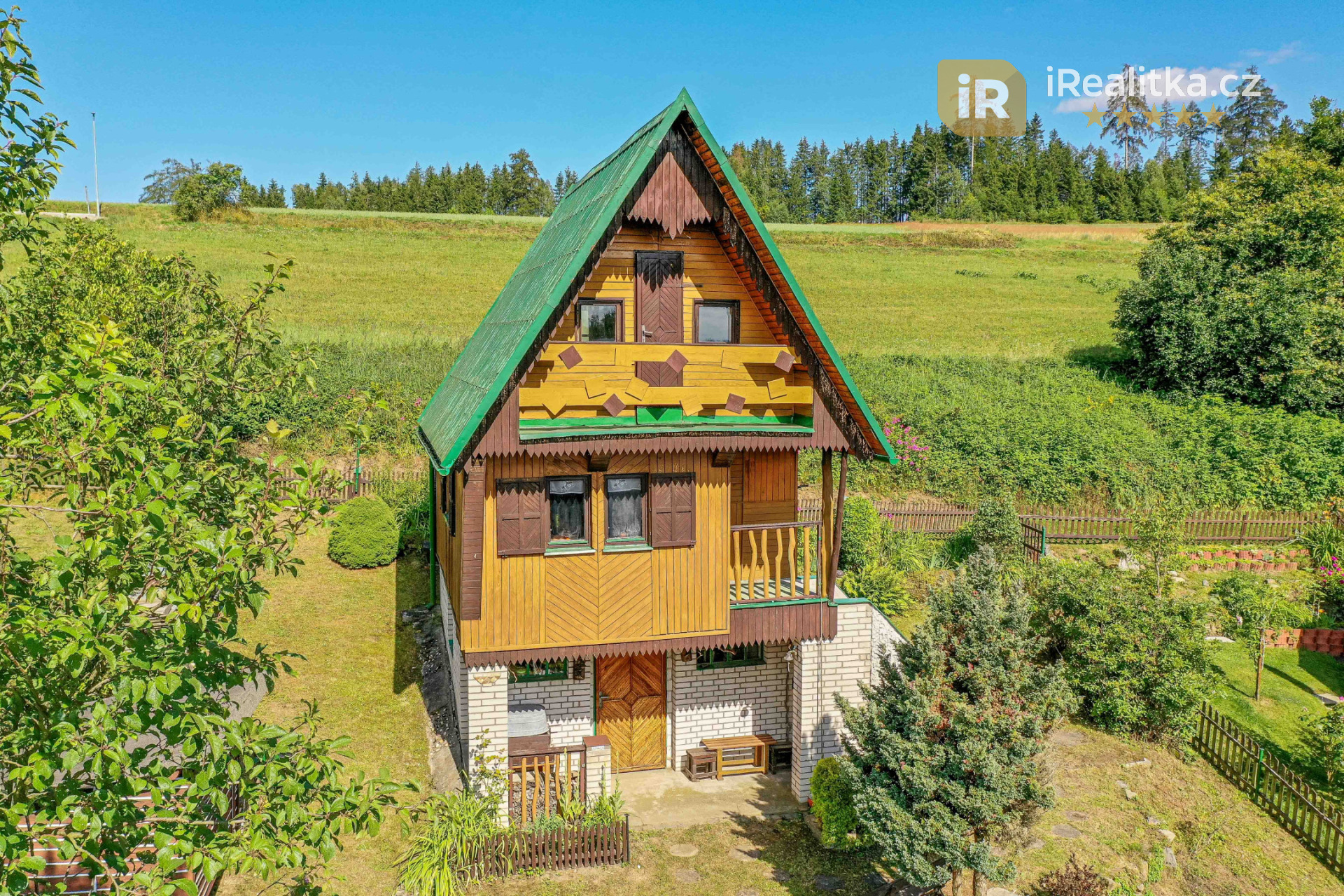 Prodej stylové chaty s krásným výhledem na klidném místě, Rozsochatec - Havlíčkův Brod
