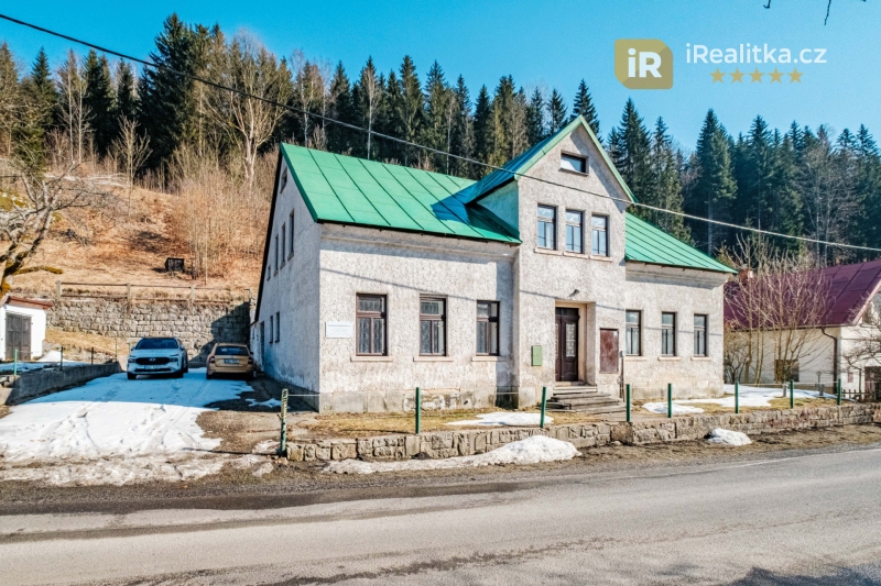 Prodej velkého rodinného domu s obrovským pozemkem, Antonínov - Josefův Důl